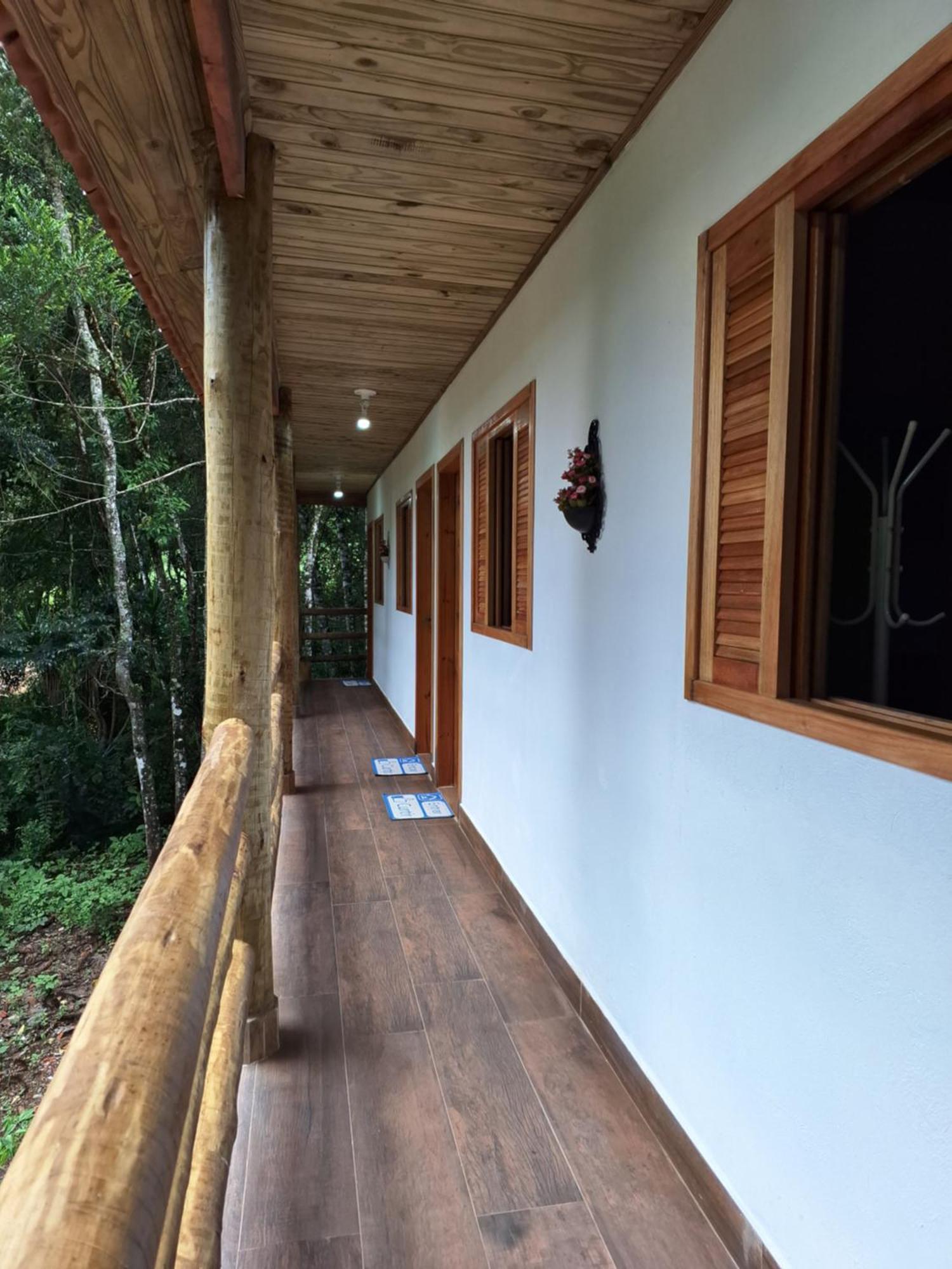 Recanto Ursa Maior Monte Verde  Exterior photo